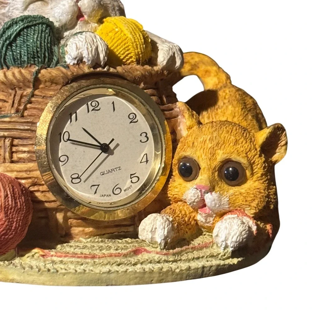 Vintage Cat & Yarn Basket Miniature Quartz Desk Clock Figurine Decor Not Working